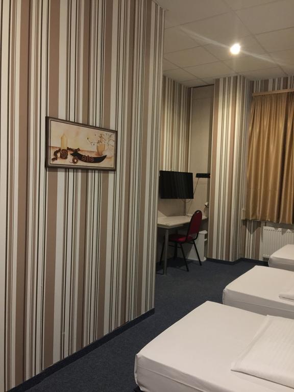 Hotel New Fair Munich Messe Exteriör bild